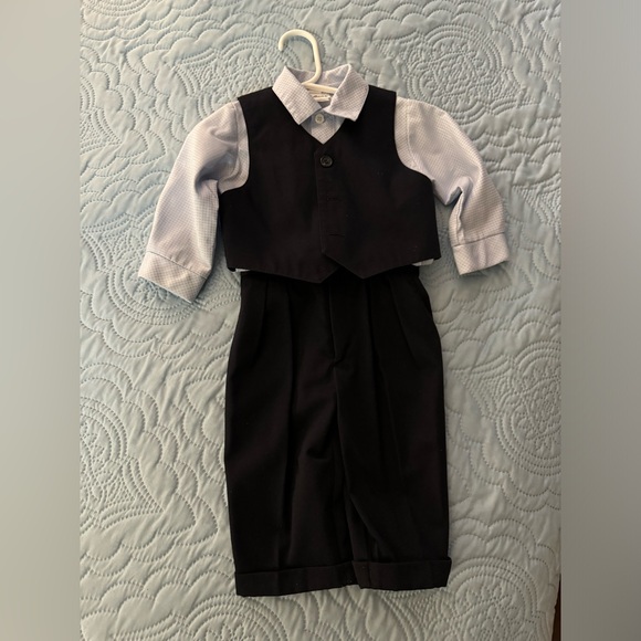 EUC Boys Formal Outfit - Picture 1 of 4